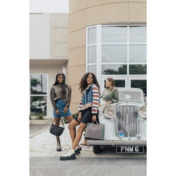 Mansur Gavriel Balloon leather Bag in black - Picture 2 of 13